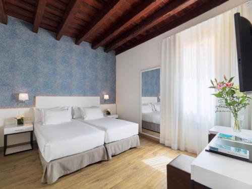 HÔTEL CERTAIN chambre d'hôte Mauguio