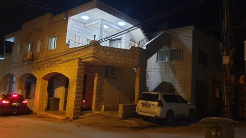 צימרים בגולן דובדבן בחרמון in مجدل شمس