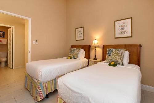 Napili Point C40 - image 10