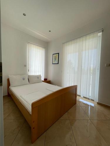 Two-Bedroom Apartment with Balcony image 4