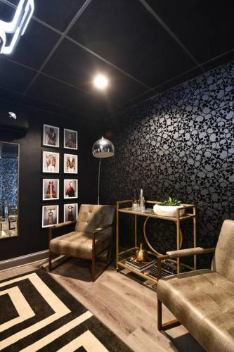 Buckhead - 2 BR - Deep Discount