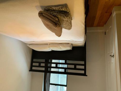 Near Central Park Apartments 30 Day Stays