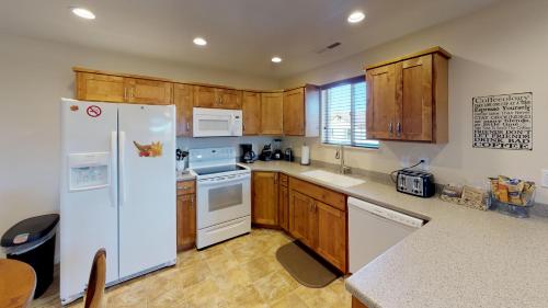 Moab Trails Inn ~ C - image 3