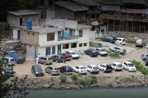 Zahoor Hotel