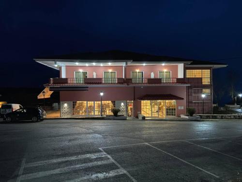 KALLITHEA ZITSAS Hotel de charme Techníti Límni Aráchthou