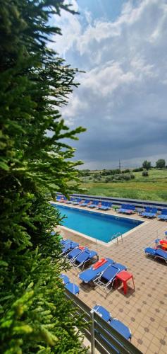 Úszómedence, Pensiunea Lebada in Tulcea