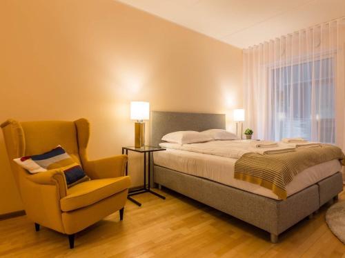 Rotermanni studio apartment, large terrace, Tallinn (photo 4)