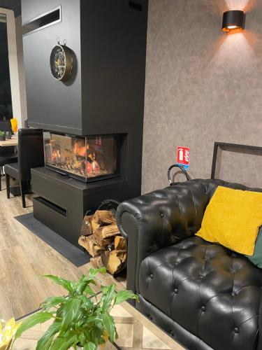 Logis hotel Aux Berges de l'Aveyron - 편의 시설/서비스