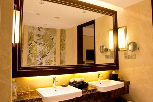 Crowne Plaza Shaoxing, an IHG Hotel photo 4