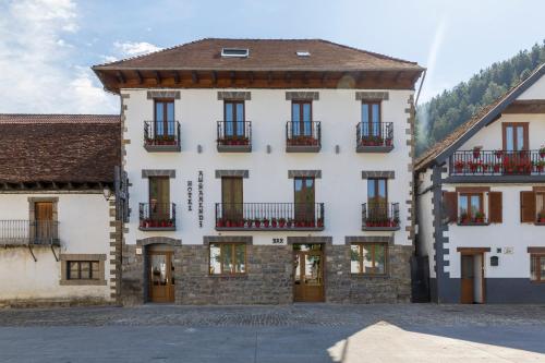 Hotel Rural Auñamendi, Ochagavía bei Garralda