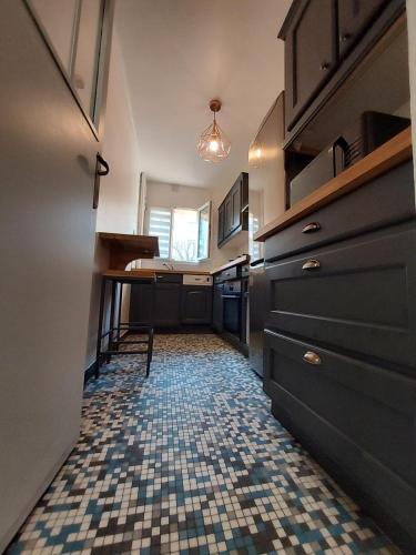 Bel appartement 2 pieces, sortie de metro ligne 8 in Bois de Vincennes