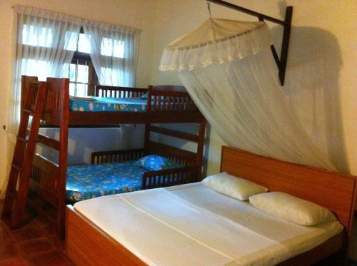 Little Paradise Tourist Guest House and Holiday Home – Anuradhapura, IA