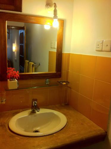 Little Paradise Tourist Guest House and Holiday Home – Anuradhapura, IA