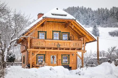 Bergchalet am Tonimörtlhof in Mariapfarr, Österreich