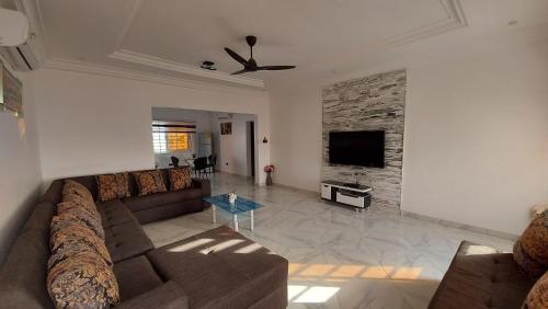 Lovely 1 & 2 Bed Apartment at RealShala Homes - East Legon Hills