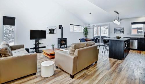 98 Chemin des Ruisselets in Stoneham (QC)