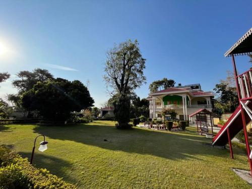 Bungalow with Huge Garden, Privacy & Fast Wifi in Dehradun