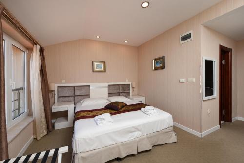 Family Hotel Zanè - image 3