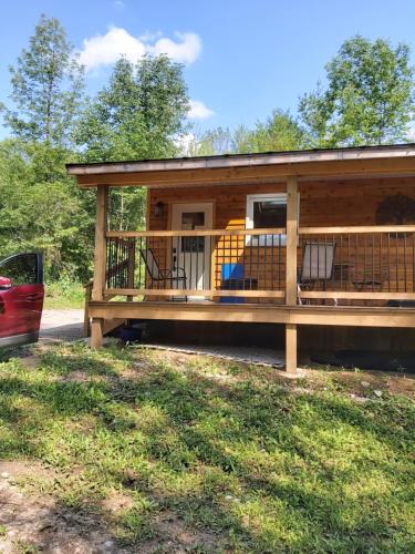 . Serene Westside Tiny Cabin