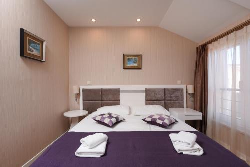 Double Room with Sea View image 10
