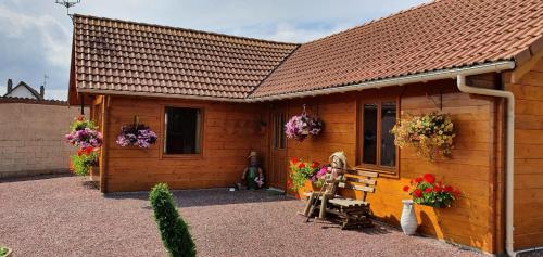 Viesnīcas āriene, Le chalet in Saint-Quentin-la-Motte-Croix-au-Bailly