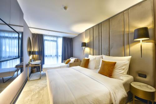 336654030 Grand Hotel Adriatic