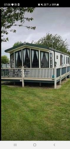 Claytons caravan hire Happy days