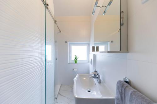 Bathroom, Apartments Ines in Murter