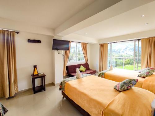 2 double beds, 1 sofa bed