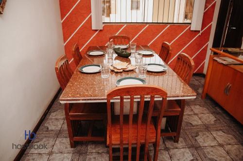 Casarão do Bosque a 200 m da praia | ROUR218