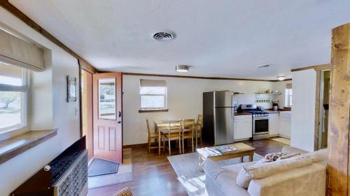 Pack Creek ~ Creekside West in Spanish Valley