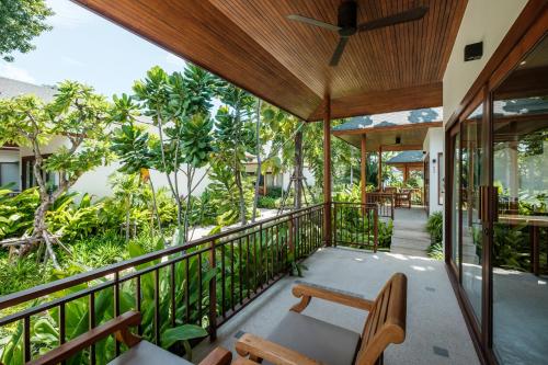 Banana Fan Sea Resort