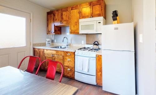 Purple Sage Flats #7 - image 6