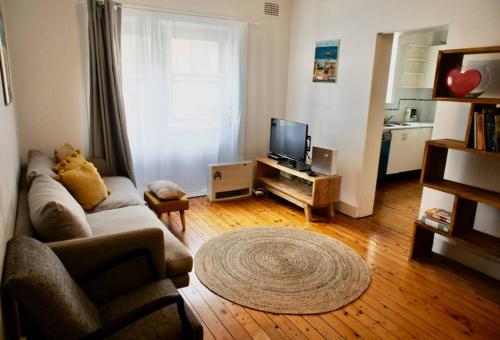 Nice family pad -few steps away from Coogee beach!