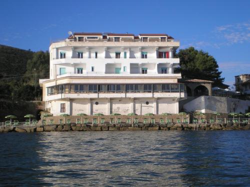 Hotel Sirena – Ogliastro Marina, UT