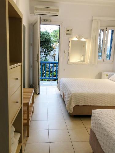 Triple Room image 9