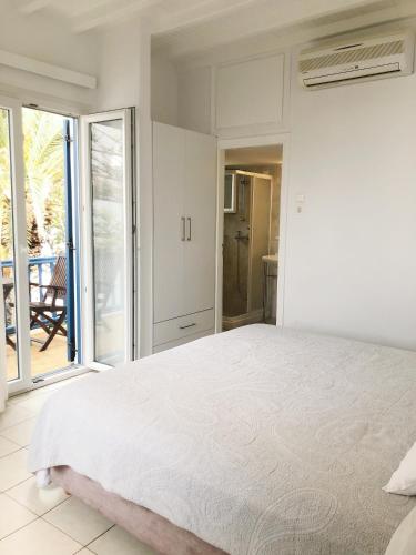 Double Room image 9