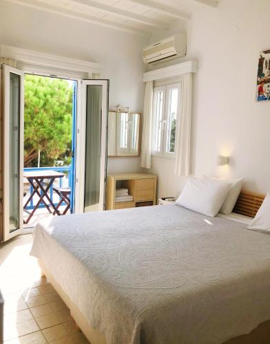 Double Room image 4