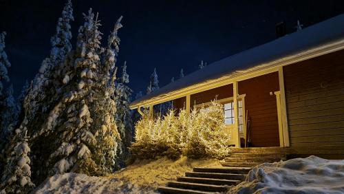 Tilhi Chalet - image 14