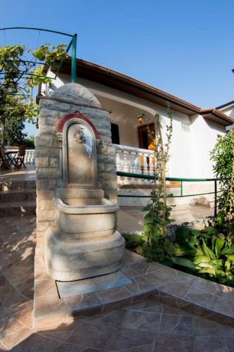 Apartment Liljana with shared swimming pool