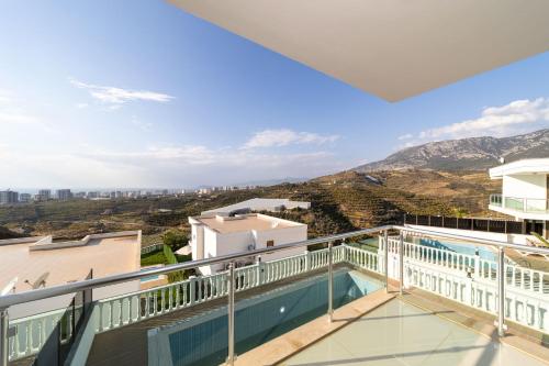 Charming Villa with Private Pool Surrounded by Nature in Alanya, Antalya