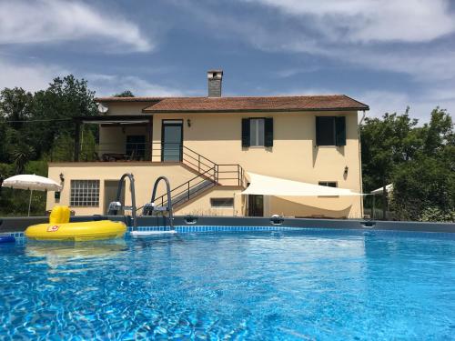 Swimming pool, Villa Regina in Rapagnano