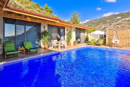 Charming Villa with Private Pool and Jacuzzi Surrounded by Nature in Kalkan, Kas