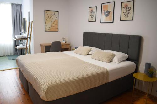 Feels Like Home Studio Apartments - FLH Albania, Тирана
