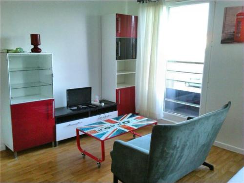 Cergy-Le-Haut Studio 30m2 Fully Furnished