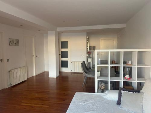 Cute apartment, Valence (photo 10)