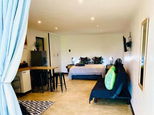 Hang Ten Apartments