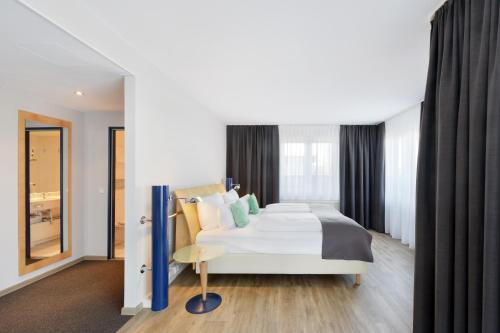 AMEDIA Hotel Dresden Elbpromenade - image 4