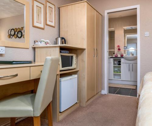 Estuary Lodge B&B - image 3