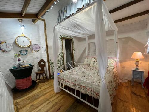 One-Bedroom Chalet image 2